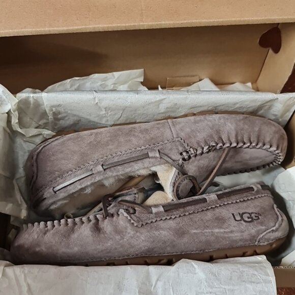 UGG Womens Dakota Metallic Slip on Slipper - Picture 2 of 2